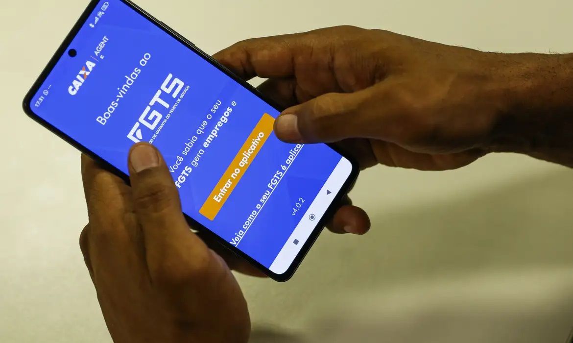 Governo restringe antecipação de saque-aniversário do FGTS