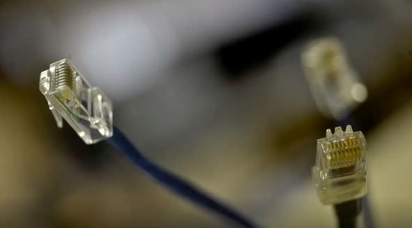 Nove a cada dez brasileiros têm acesso à internet em casa