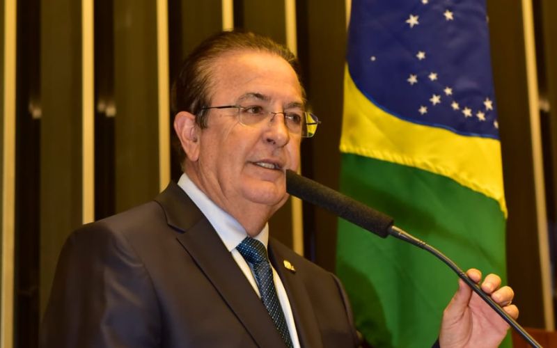 Motta apresenta Projeto de Lei que prevê 40 horas semanais de trabalho aos comerciários