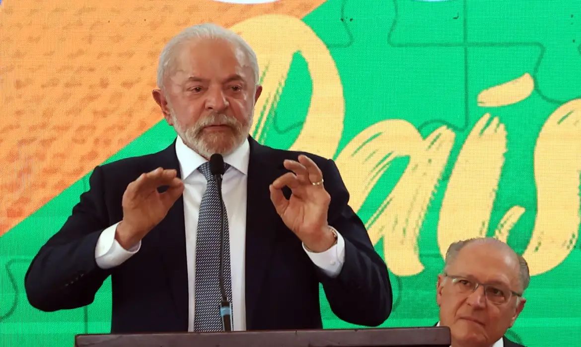 Lula diz que vai convidar Trump para a COP30, em Belém