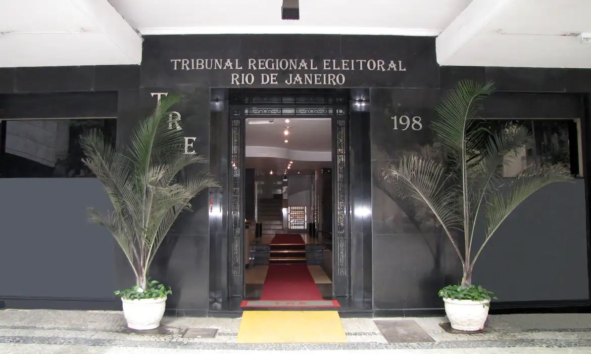 Infiltração de criminosos na política ameaça segurança eleitoral