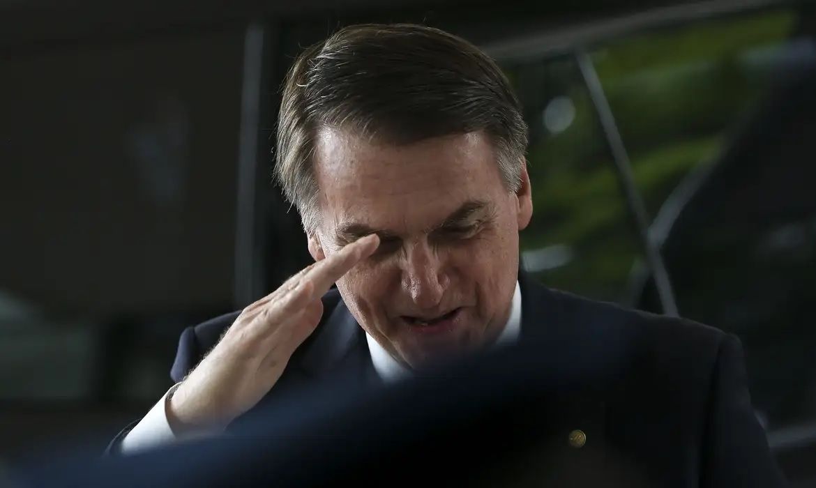Relatório da PF diz que Bolsonaro movimentou R$ 30,5 milhões em um ano