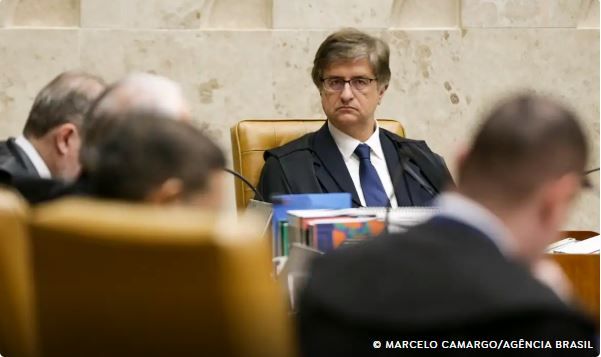 PGR é contra pedido de Bolsonaro para apresentar defesa em 83 dias