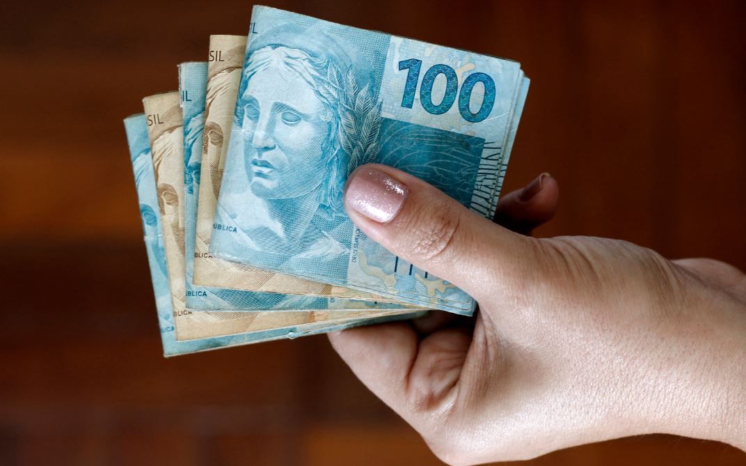 Contribuição do MEI tem novo valor com alta do salário mínimo em 2024