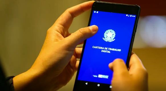 Brasil criou 137,3 mil postos formais de trabalho