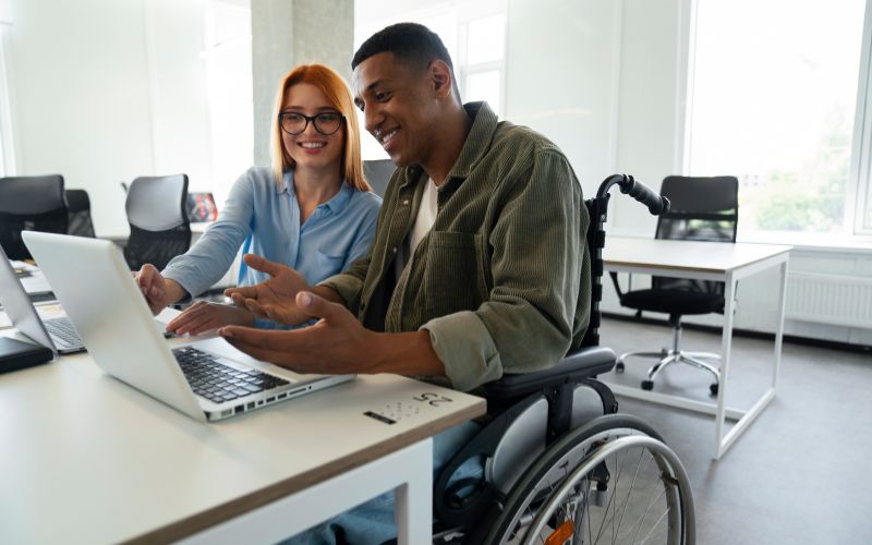 Promover inclusão com qualidade às pessoas com deficiência