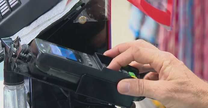 Inadimplência cresce em agosto e atinge 30% dos brasileiros, aponta CNC